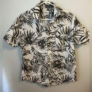 GoodFellow & Co. Vacation Button Down